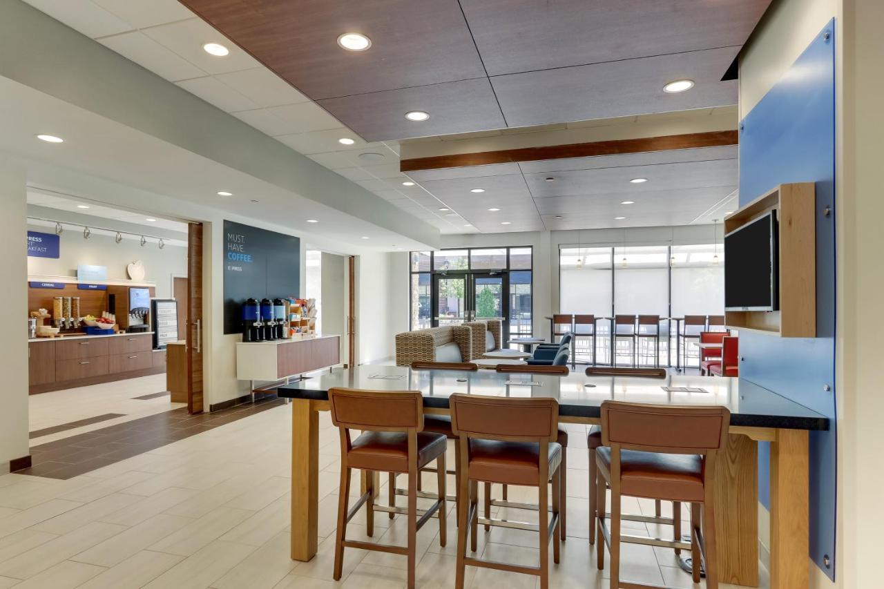 Holiday Inn Express & Suites - Winston - Salem Sw - Clemmons By Ihg Экстерьер фото