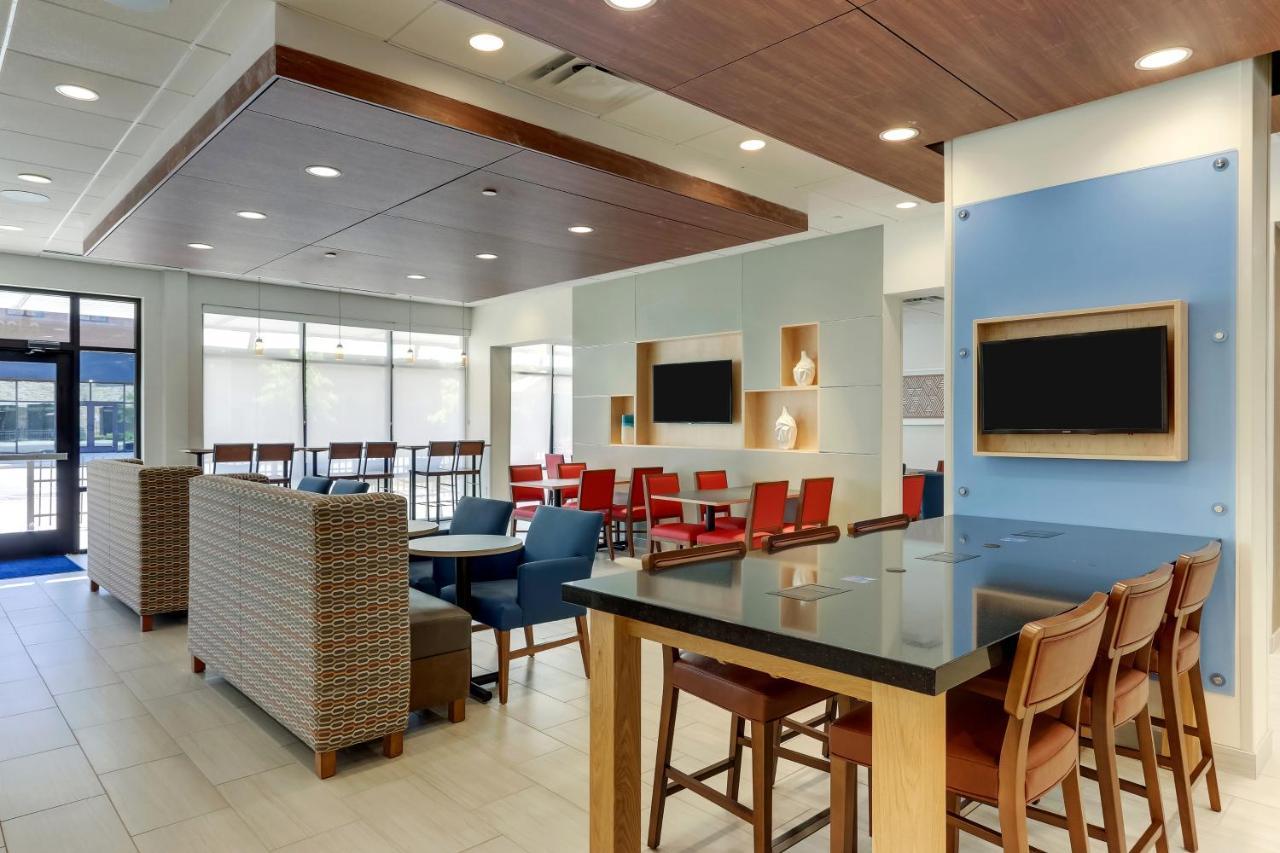 Holiday Inn Express & Suites - Winston - Salem Sw - Clemmons By Ihg Экстерьер фото