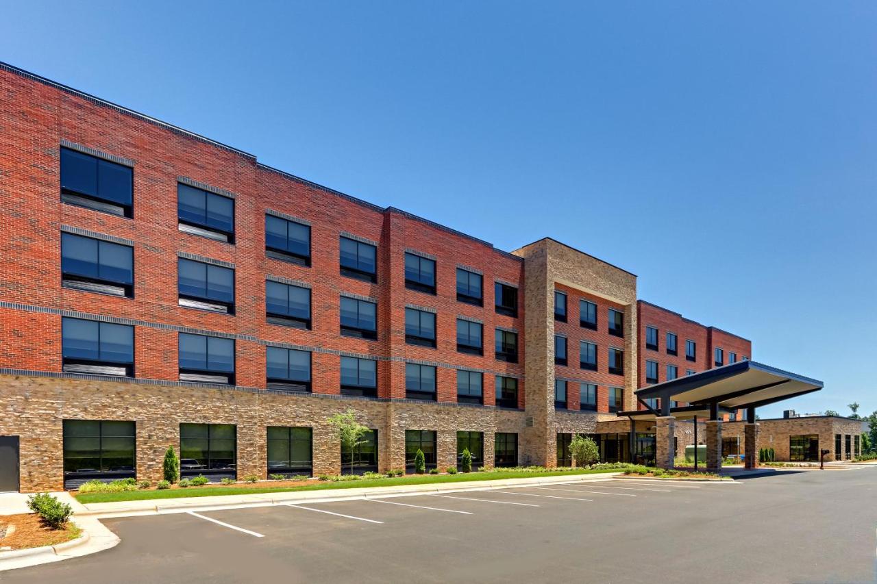 Holiday Inn Express & Suites - Winston - Salem Sw - Clemmons By Ihg Экстерьер фото